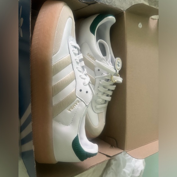 SOLD Adidas samba - Picture 4 of 5